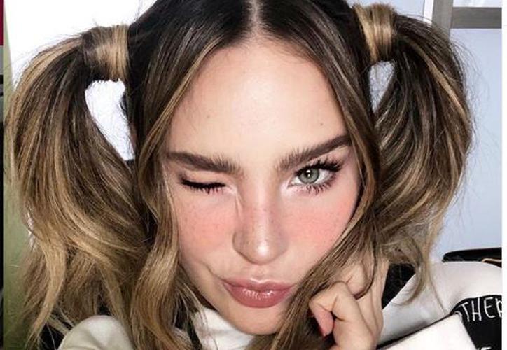 Belinda luce atuendo de Louis Vuitton en la Fórmula 1 de México