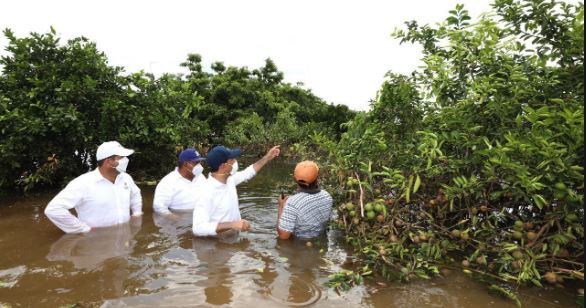 No abandonaremos a miles de campesinos afectados por tormentas: Vila