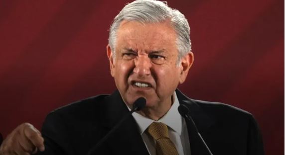 López Obrador lanza nueva ofensiva contra la Corte: "Tienen mucho dinero"