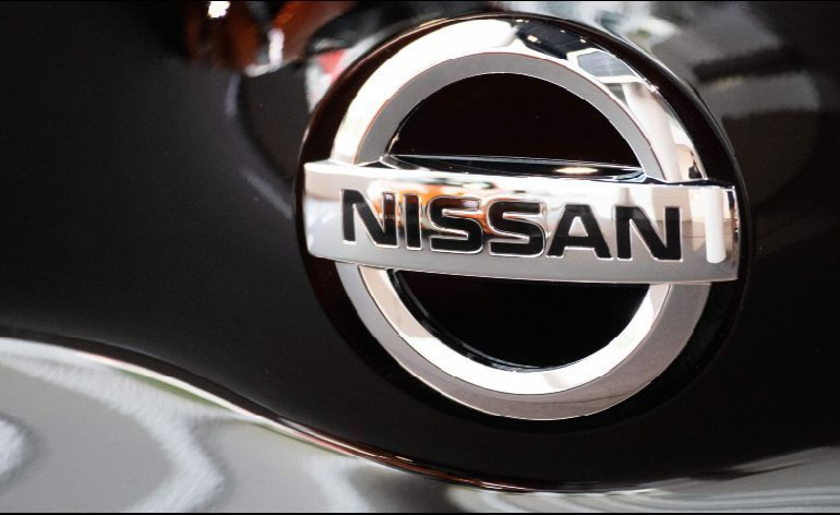 Nissan venderá autos en Mercado Libre