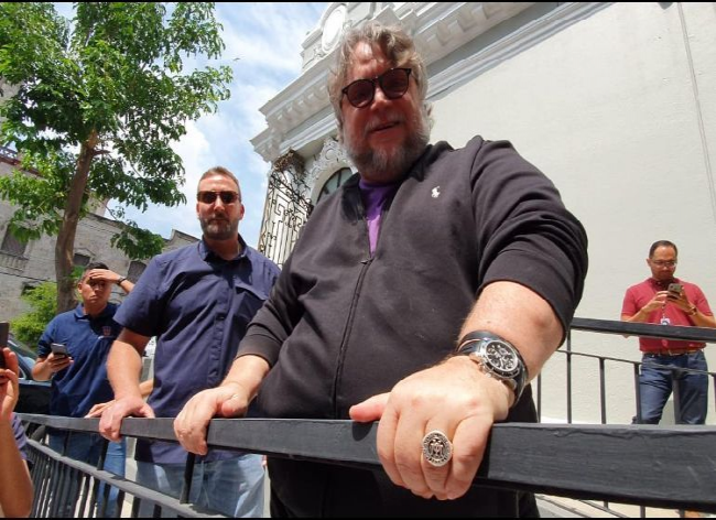 Guillermo del Toro da primeros recorridos de "En casa con mis monstruos"