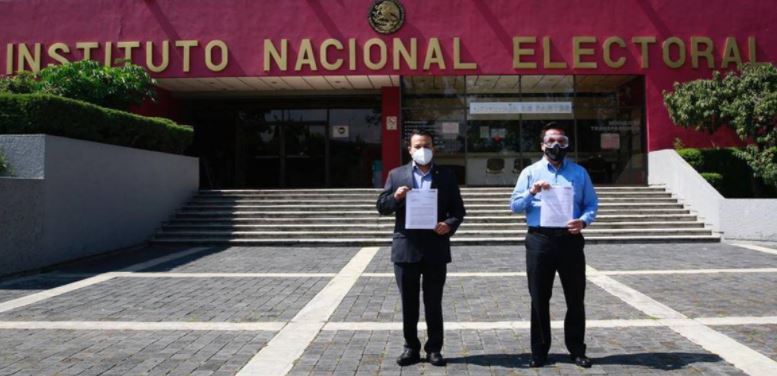 Denuncia formal ante el INE contra Morena, Pío López Obrador y David León