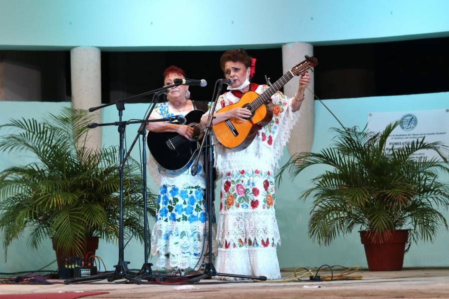 Mérida: La trova reúne de nuevo a Las Hermanitas Núñez