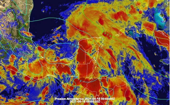 Aumenta a 90% formación ciclónica frente a la Península de Yucatán