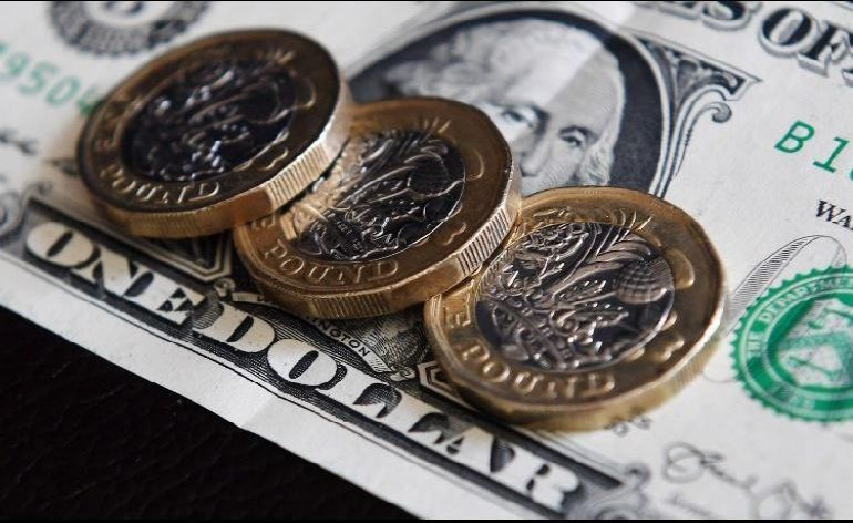 Dólar inicia sesión hasta en $19.23 a la venta en bancos
