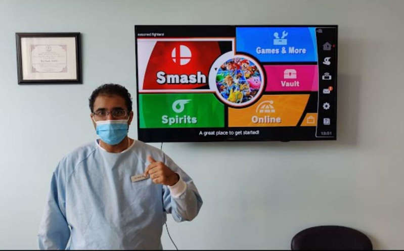 Dentista ofrece limpieza dental gratuita si le ganan pelea en 'Super Smash Bros Ultimate'