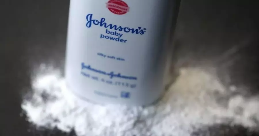 Johnson & Johnson se enfrenta a millonaria demanda por causar cáncer