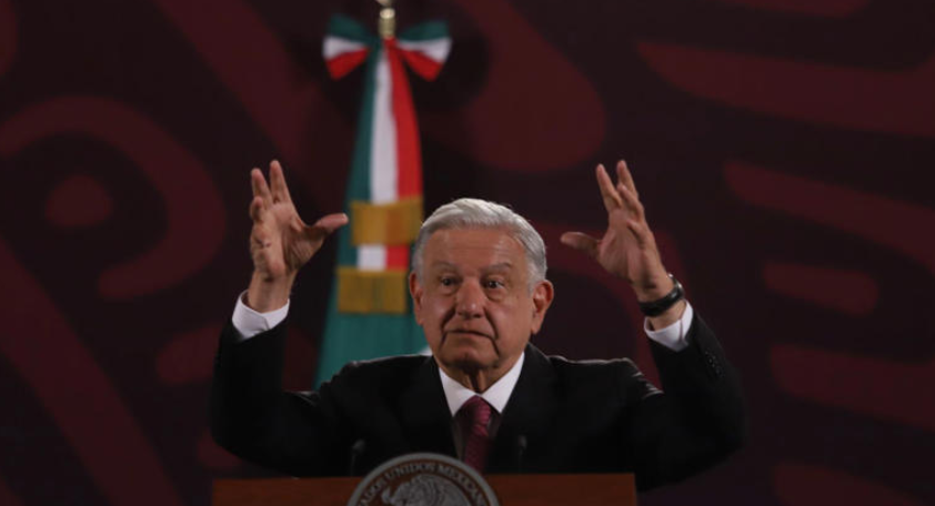 AMLO empeora lío diplomático al llamar prepotentes a los españoles