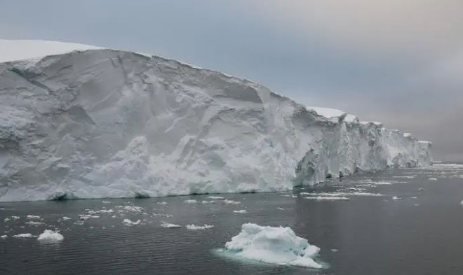 El glaciar "del fin del mundo", que podría elevar el nivel del mar varios metros