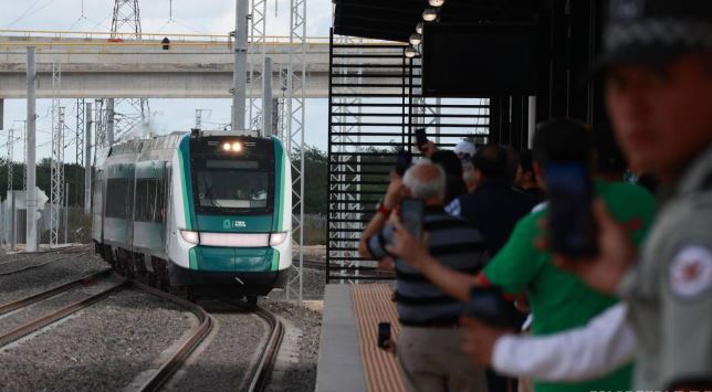 De la celebración al fastidio en primer viaje del Tren Maya