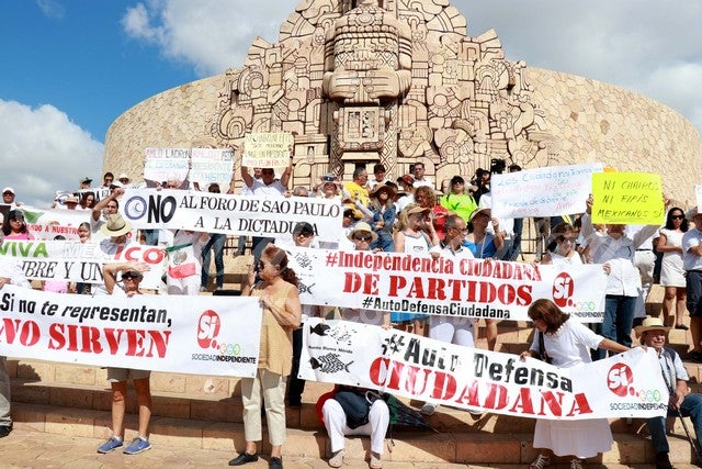 Yucatán: Piden que renuncie López Obrador durante marcha