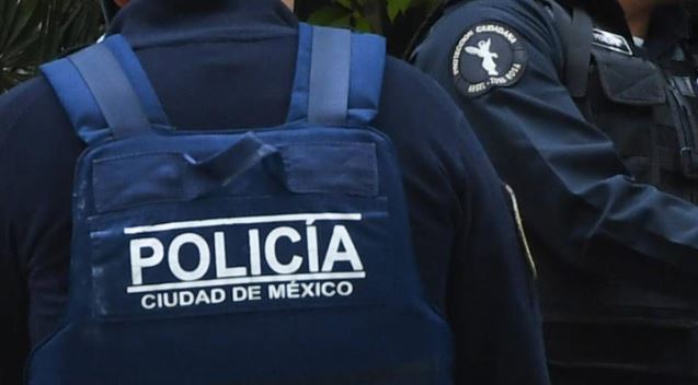 Policías de la CDMX fueron victimas de robo, dicen que sólo "descansaban un poquito"