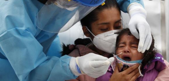Suben contagios de menores en México: Intuban a niño de 4 años por Covid-19 en SLP