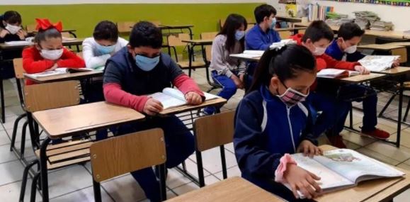 Padres yucatecos cuentan con opciones para el regreso voluntario a clases