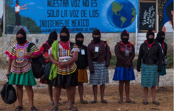 Mujeres zapatistas se unen al paro nacional del 9 de marzo