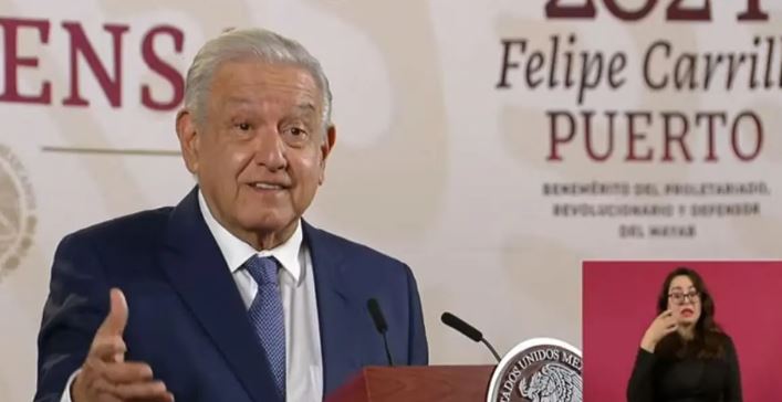 "Que cambie su teléfono", dice AMLO tras revelar datos personales de periodista del NYT