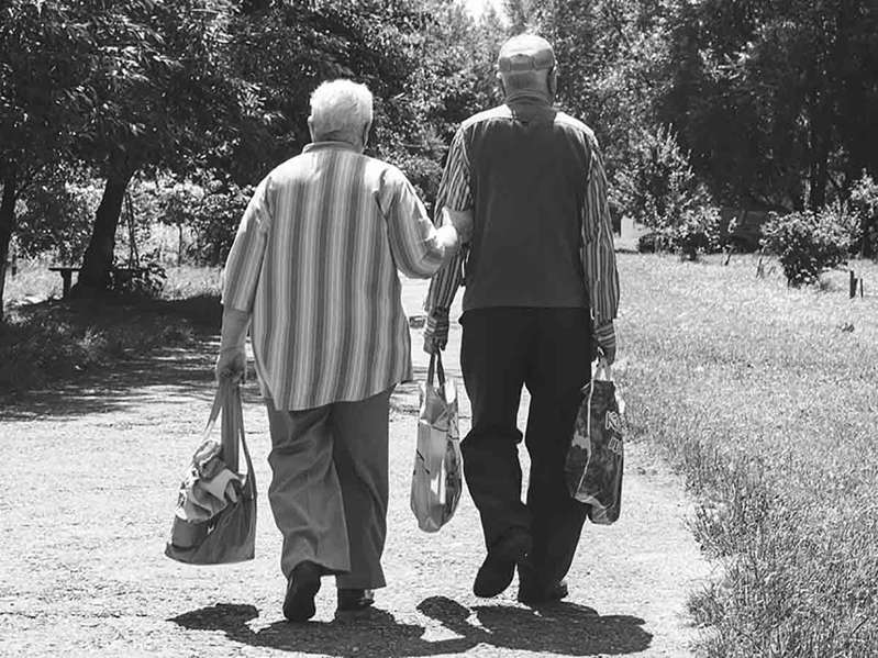 Abuelito sobrevive al Covid tras casi 10 meses enfermo; fue positivo 43 veces