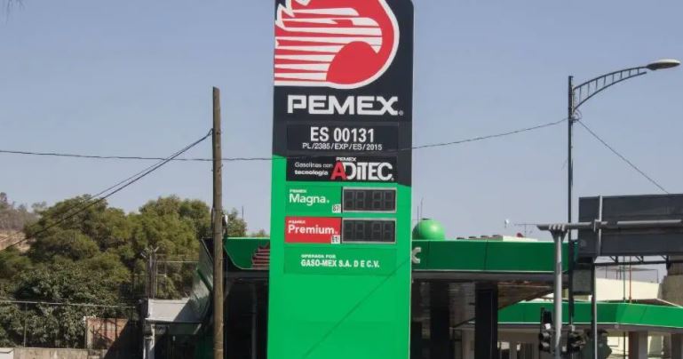 Pemex admite contratos con prima de AMLO,  Felipa Guadalupe Obrador Olán