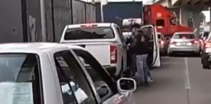 VIDEO: Captan asalto a conductor en Metepec