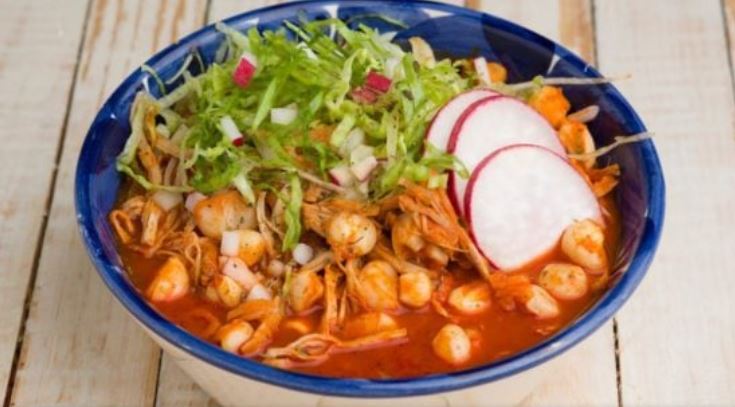 Forbes: México tiene 3 de los 100 mejores platillos del mundo; cochinita, carnitas y pozole