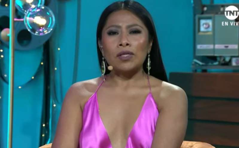 Critican a Yalitza Aparicio por su participación en 'Globos de Oro 2021'