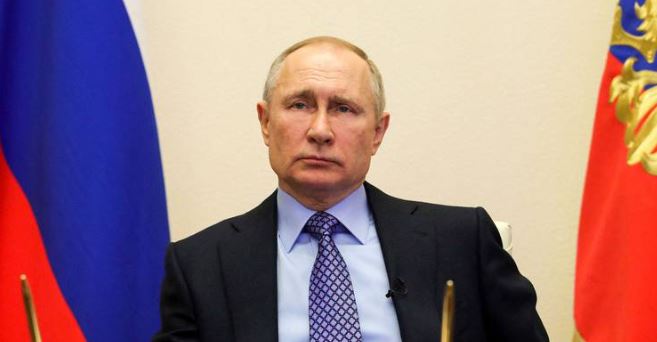 Putin condecora a militares acusados de masacre en Bucha, Ucrania