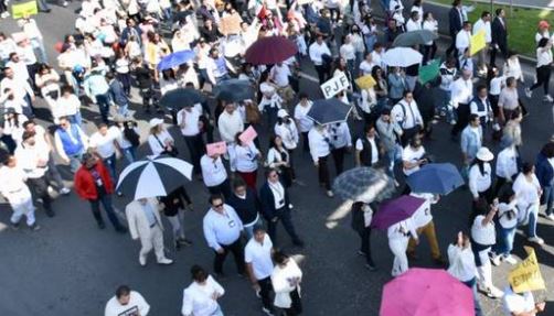 Más de 17 cruces de Toluca colapsados por manifestación de trabajadores del PJF