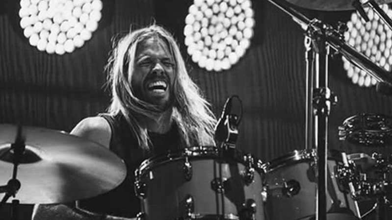 Trasladan el cuerpo de Taylor Hawkins de regreso a Los Ángeles.