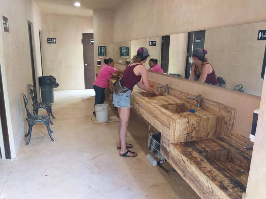 Para mayor confort del turismo Chichén Itzá ya cuenta con nuevos baños