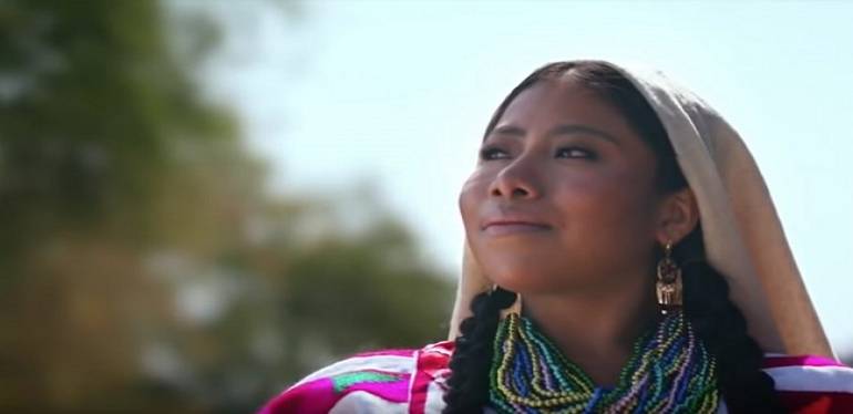 Yalitza Aparicio, protagonista de la imagen oficial de la Guelaguetza 2019