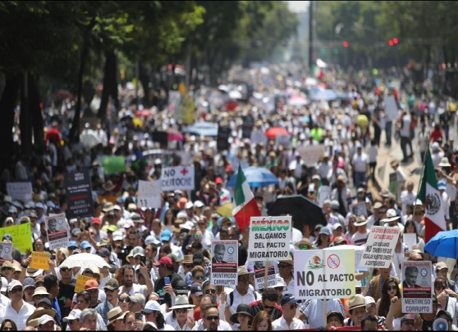 Marchan en CDMX contra gobierno de López Obrador