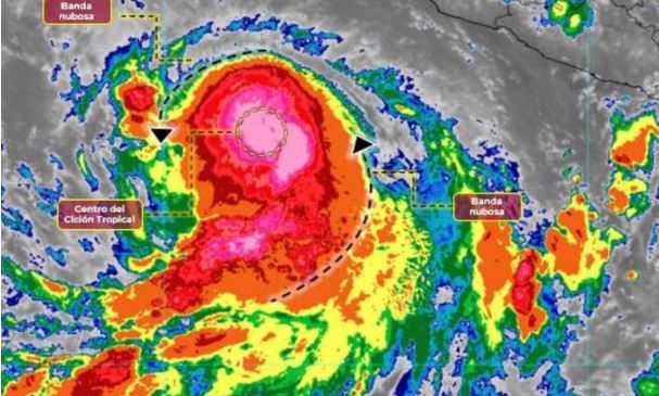 ‘Adrián’ pasará a huracán categoría 1 y afectará varias zonas del país