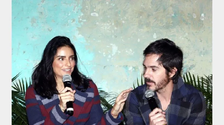 Aislinn Derbez le responde a Mauricio Ochmann felicitación de cumpleaños