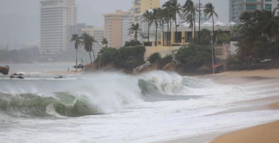 Onda tropical se convertiría en tormenta y dejaría lluvias en la Península de Yucatán