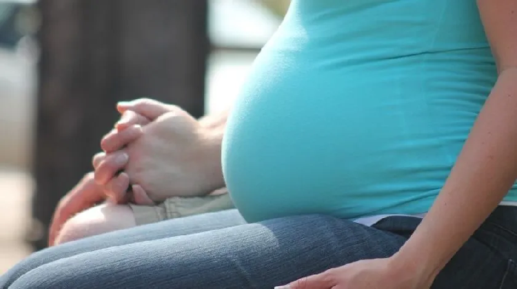 Mujer abortó a su bebé de 7 meses; alegó problemas de salud mental