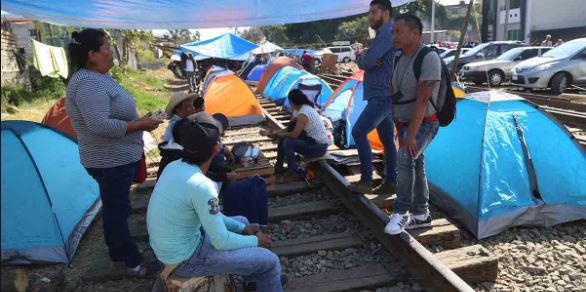 Michoacanos piden al Gobierno Federal liberar, incluso por la fuerza, vías férreas