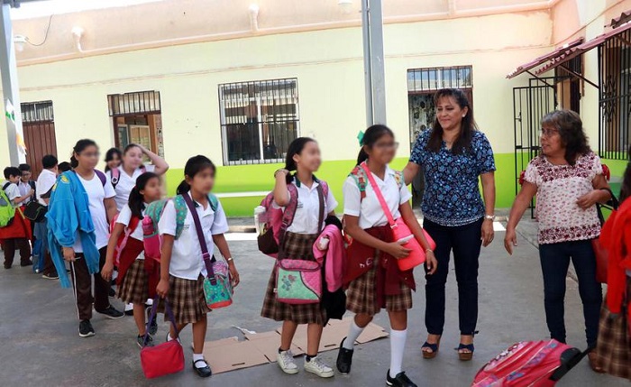 Becas para el regreso a clases en Yucatán