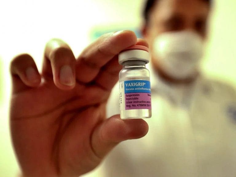 ¡Otra vez! Alerta sanitaria: Roban al IMSS 10 mil dosis de vacuna contra la influenza