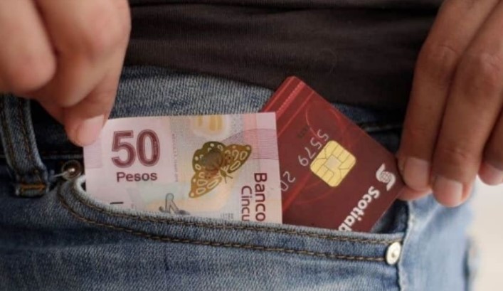 2 razones para NO pagar tu tarjeta de crédito en efectivo