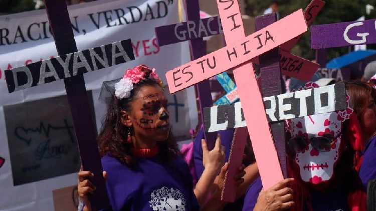 Acusan que López Obrador minimiza feminicidios en México