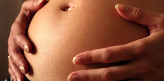 Nuevo estudio revela que COVID-19 aumenta posibilidad de muerte fetal