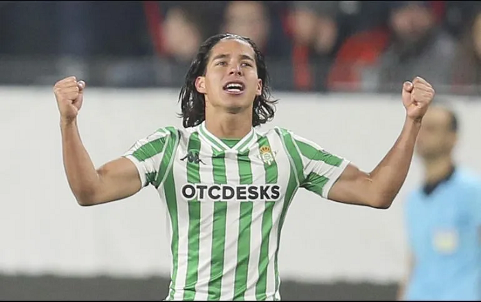 Crezco más en el Betis que en el América: Diego Lainez a Miguel Herrera