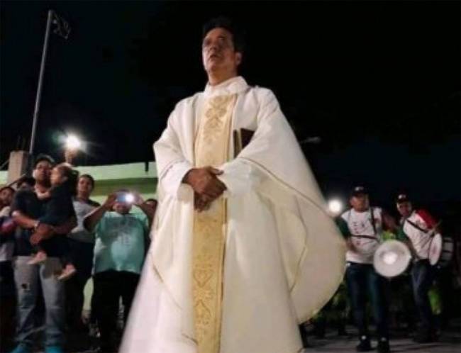 Apuñalan a sacerdote en iglesia de Matamoros