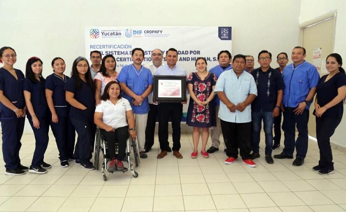 Certifican fabricación de prótesis en Yucatán