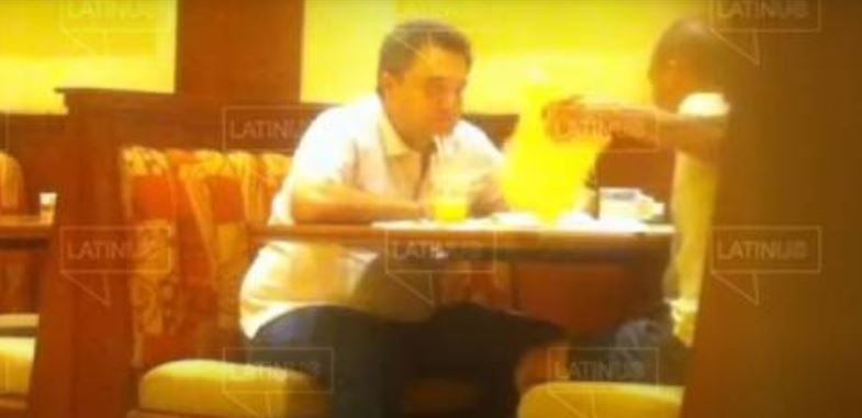 Revelan vídeo de hermano de AMLO recibiendo fajos de dinero para campaña presidencial