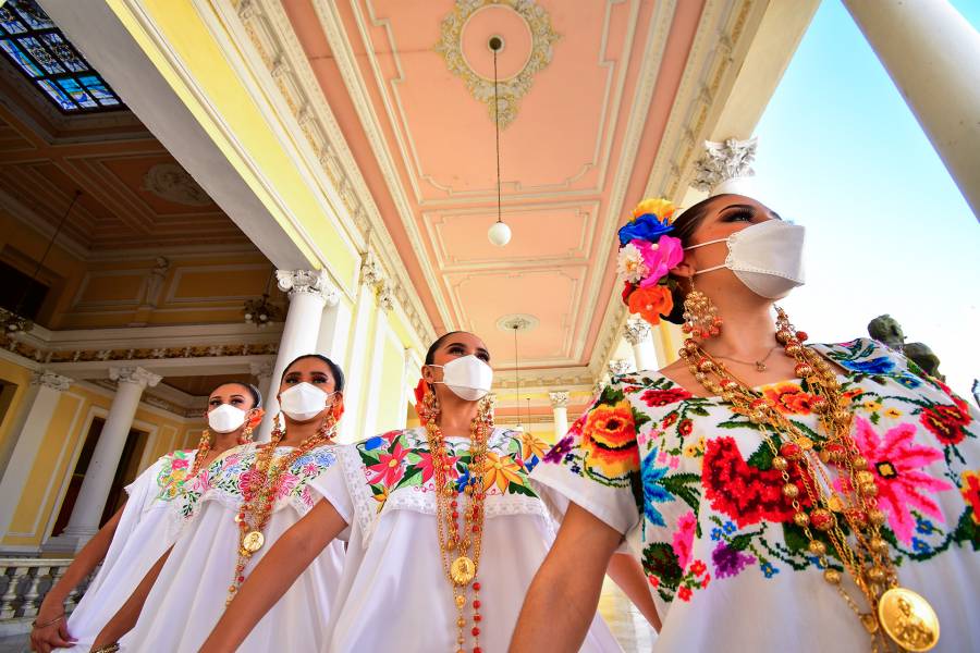 Día Nacional del Huipil, efeméride que enaltece vestimenta regional yucateca