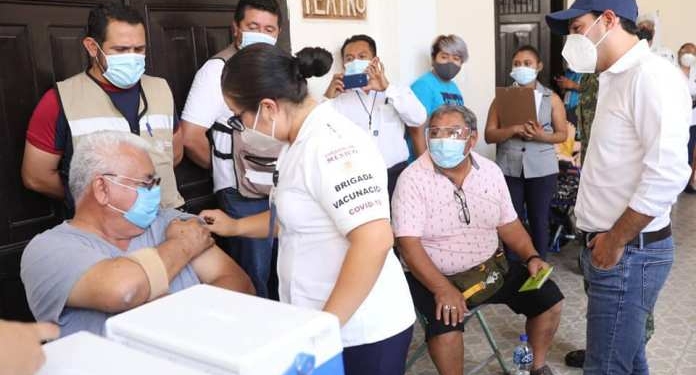 Mérida : Inicia vacunación anti Covid-19 a personas de 50 a 59 años
