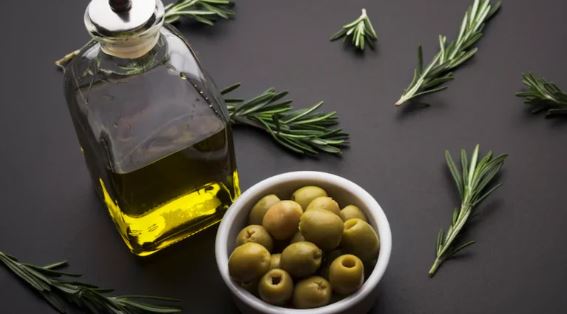 ¿Es bueno o malo para la salud freír con aceite de oliva?