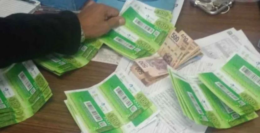 Halla billetera con más de $10,000 en Metro de CDMX y la devuelve