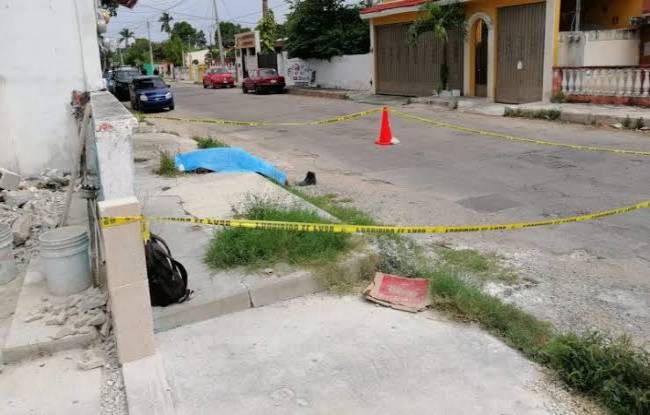 Mérida: Muere electricista mientras trabajaba en la colonia Chuminópolis